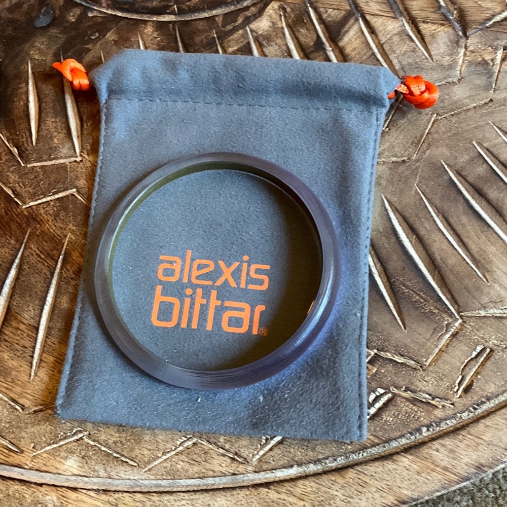 Alexis Bittar Skinny Lucite Bangle With Bag
